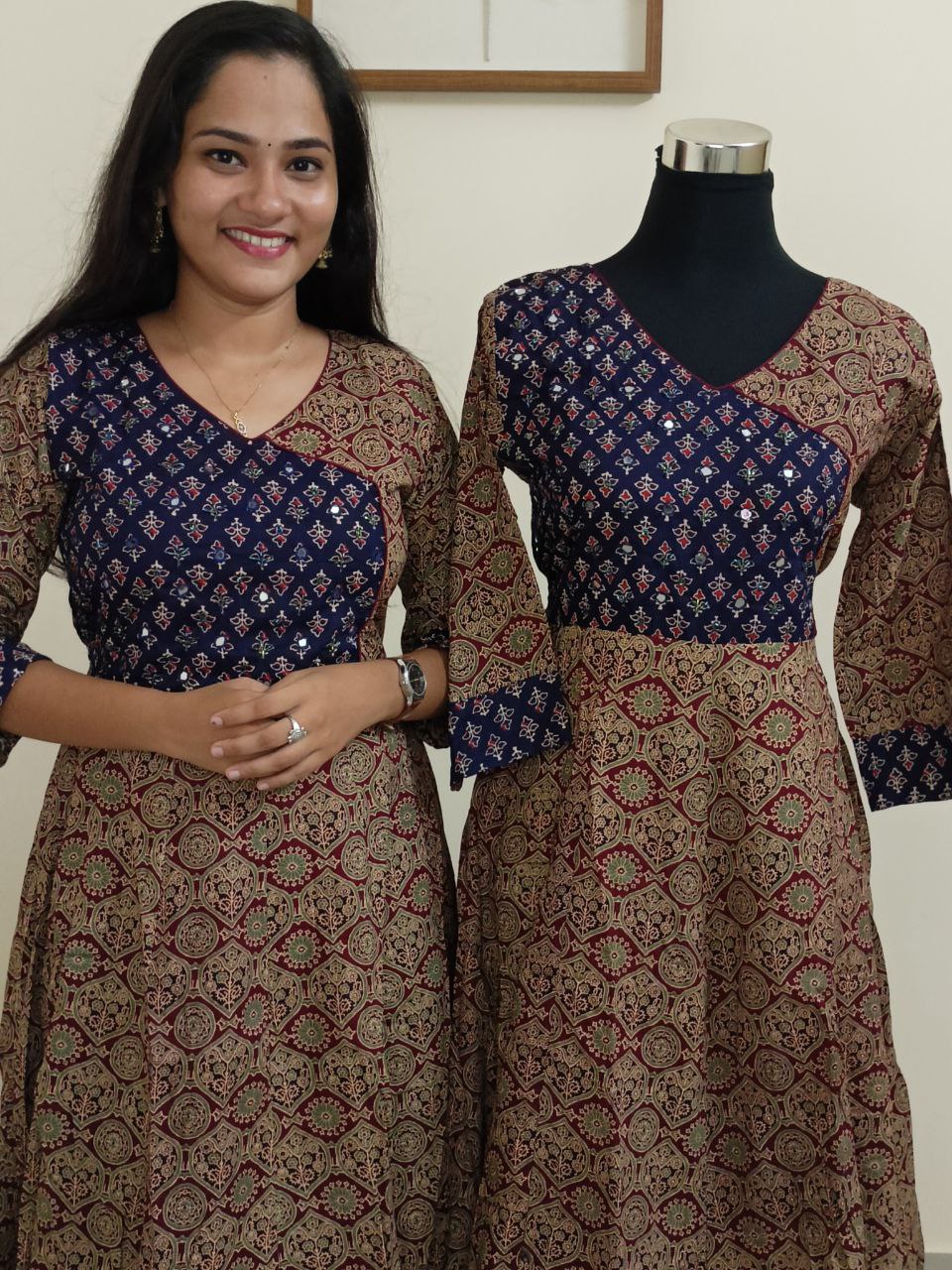 SC2201 - Panel cut Anarkalis, M size only available