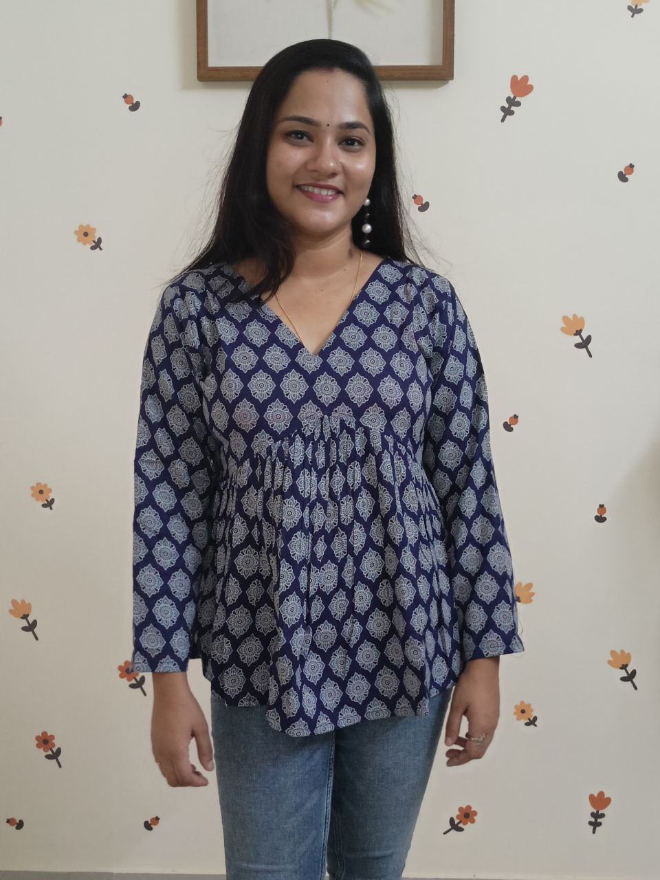 SC2960 - Relaxed Fit V neck Short kurtis, Indigo violet colour