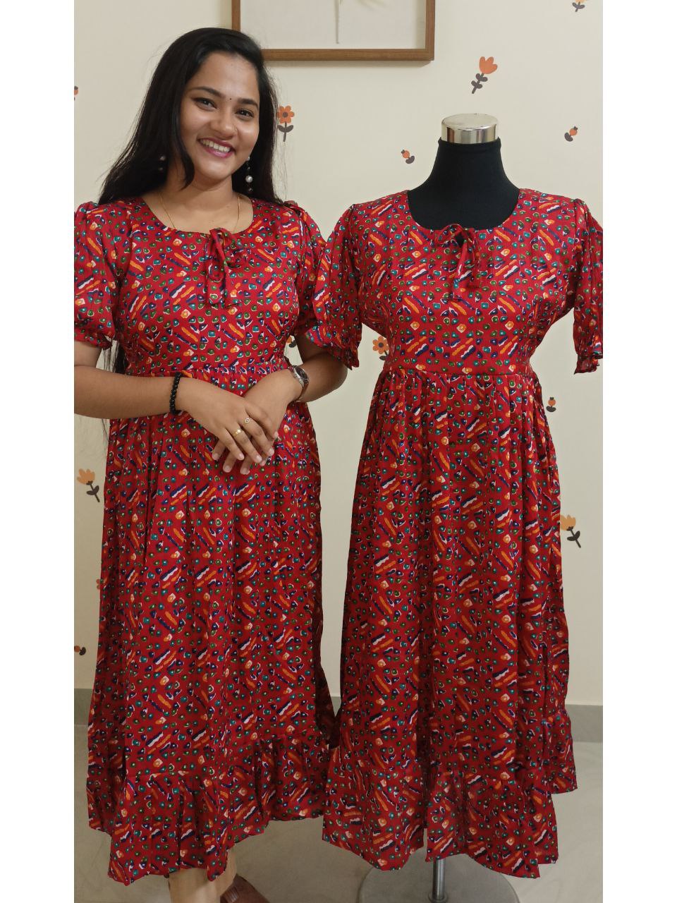 SC3002 - Crushed crepe-delta frock dress, Red colour