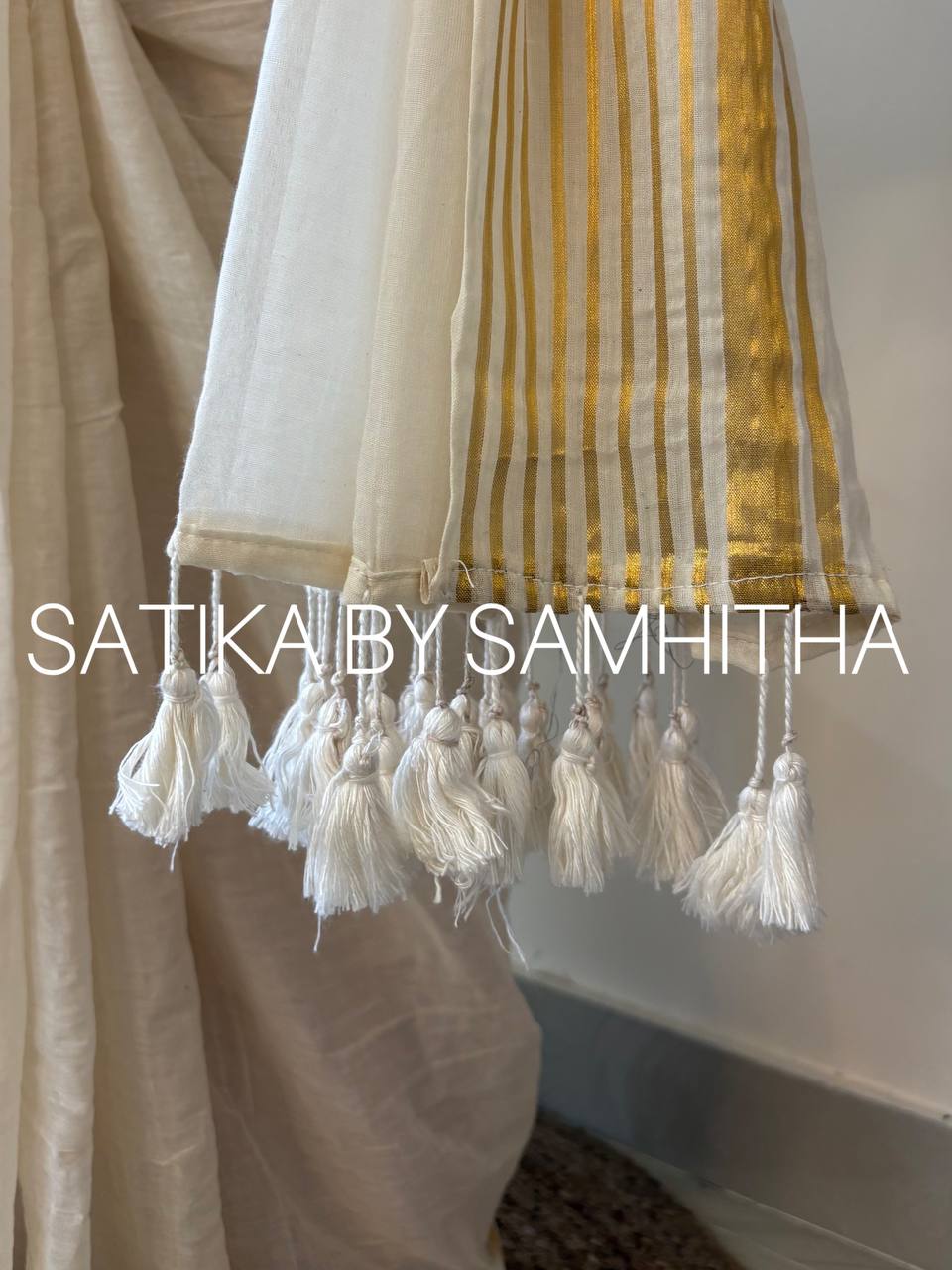STSC34 - Pure 120 count Mulcotton Saree, Offwhite body with golden striped borders, Ready to dispatch