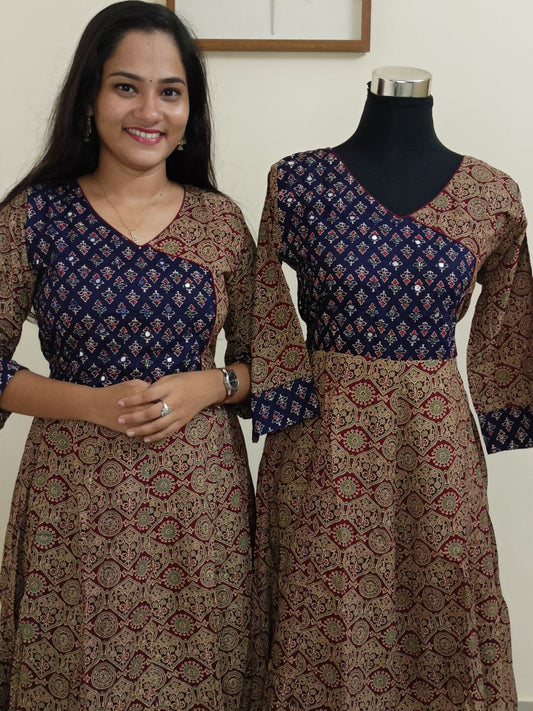SC2201 - Panel cut Anarkalis, M size only available