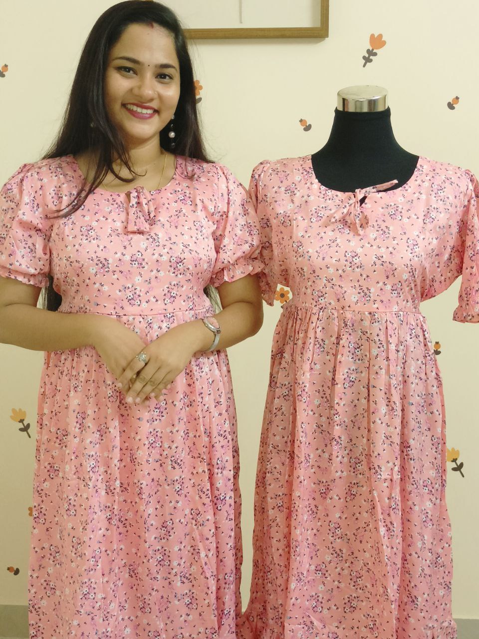SC2903 - Crushed crepe-delta frock dress, Peach colour