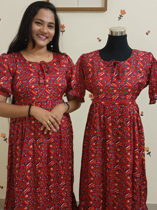 SC3002 - Crushed crepe-delta frock dress, Red colour