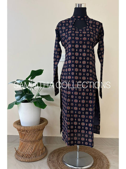 SC3061 - Comfy Cotton Kurti with Mandarin Collar & Keyhole Neckline, Midnight Blue Colour