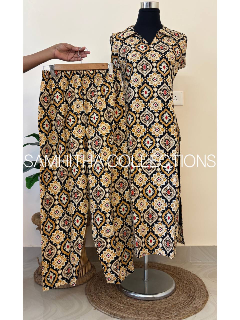 SC3315 - Comfy cotton collar neck co-ord sets, sleeves attached inside, Black and beige colour