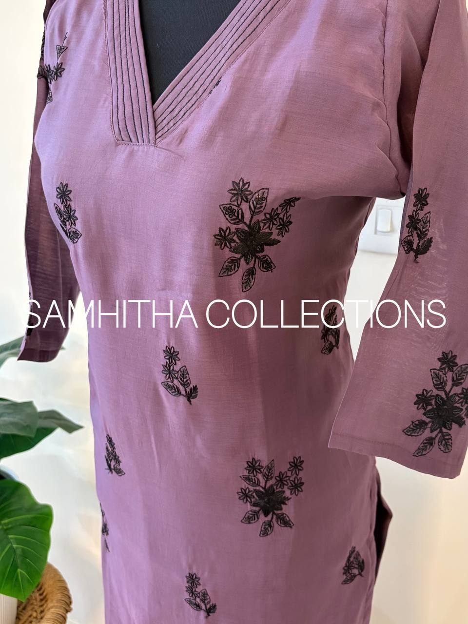SC3330 - Premium Mul Chanderi Partywear kurtis, Dusty grape / mauve purple colour