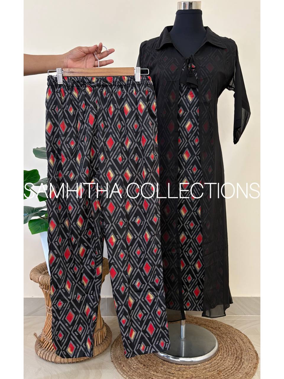 SC3350 - 3-Piece Geometric Print Co-Ord Set in Delta fabric with Long Georgette Shrug, Jet Black colour